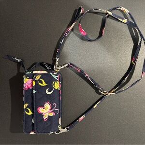 👜 Quilted Flower Print Zip Around Wallet Crossbody | Navy Floral